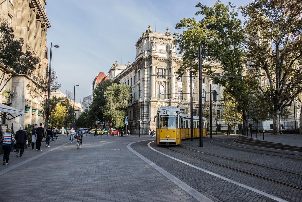 Home At Parliament Budapesta Exterior foto